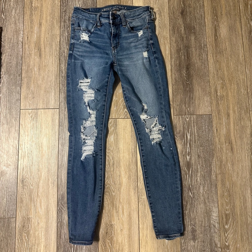 American Eagle Outfitters Women's Blue Distressed Jeggings